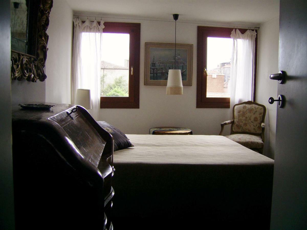 Dorsoduro461 Bed & Breakfast เวนิส ภายนอก รูปภาพ